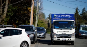 Atlas Junk Truck Driving